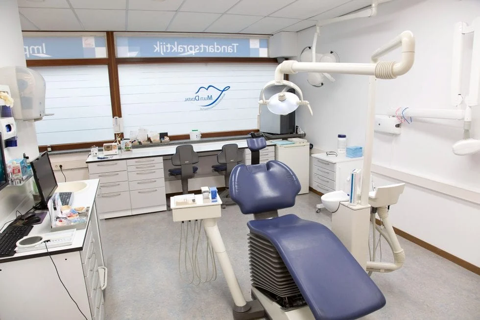 Behandelkamer van tandartspraktijk Multi Dental in Scheveningen